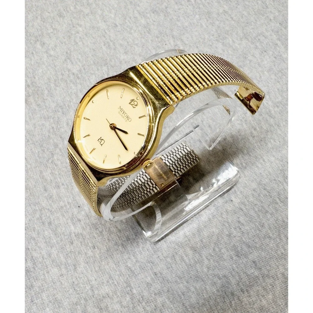 Vtg Miyoko‎ Minimalist Gold Watch 1980's 31mm Round Case Mens